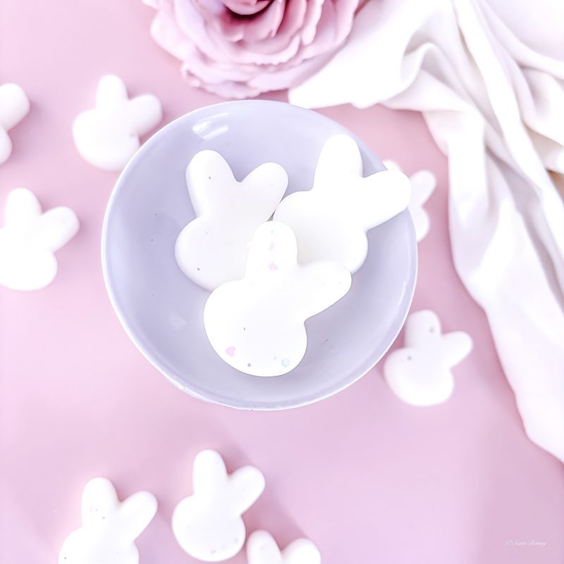 Fresh home fragrance wax melts Belfast – Báinín Bunny, Irish inspired wax melts UK – Báinín Bunny, fresh spring woods wax melts by Scent Bunny, handmade luxury wax melts Belfast, comforting home fragrance wax melts – Báinín Bunny.