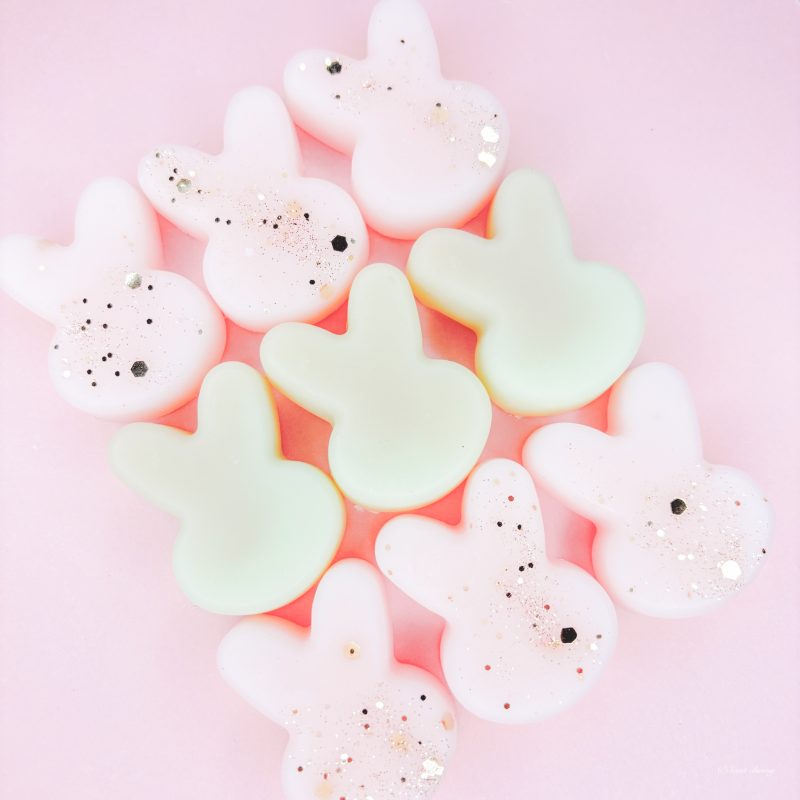 Pistachio fragrance wax melts Belfast – Pistachio Bunny, luxury home fragrance wax melts UK – Pistachio Bunny, pistachio almond wax melts by Scent Bunny, handmade gourmand wax melts Belfast, indulgent home fragrance wax melts – Pistachio Bunny.